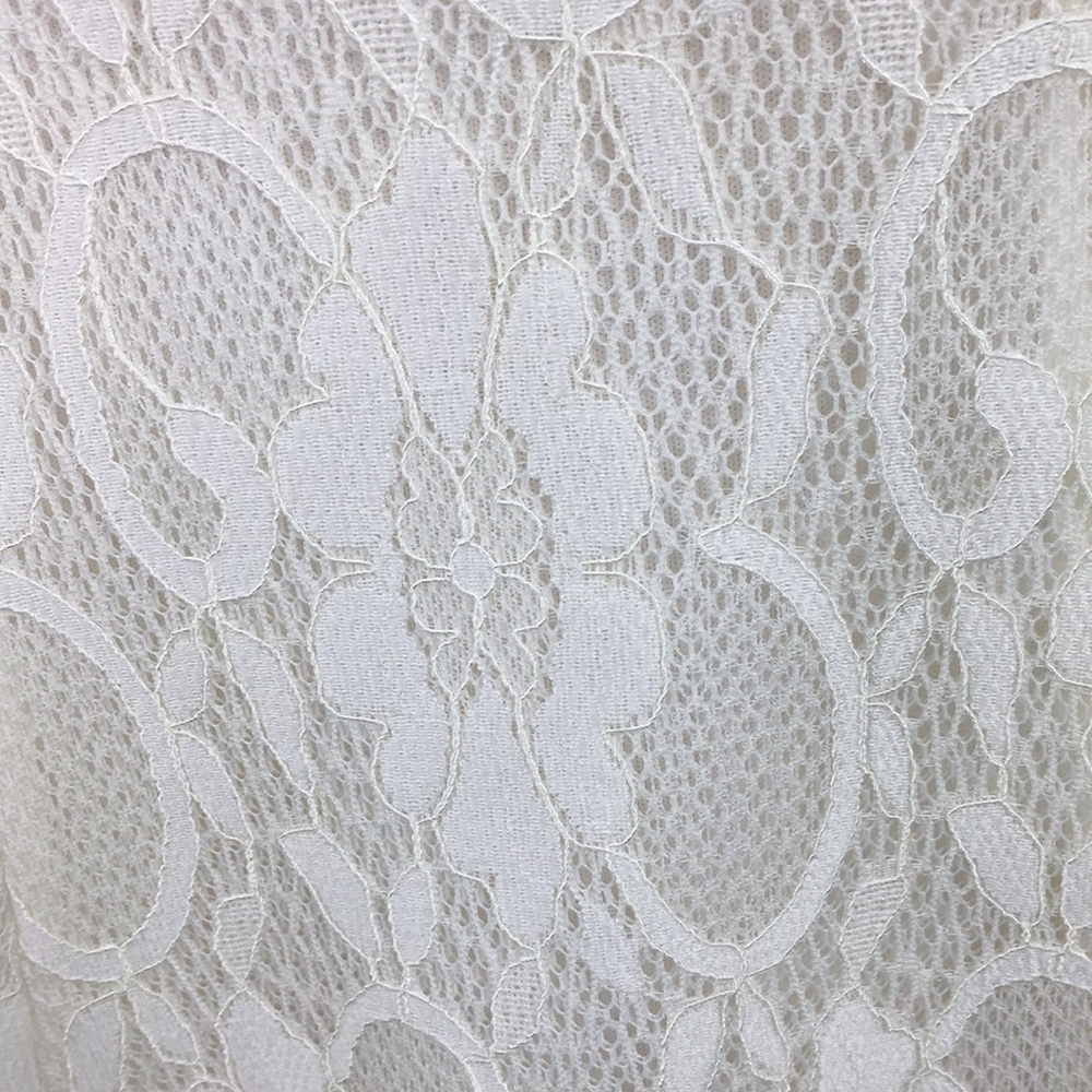 LEXI DREW: Lace Dress - Picture 4 of 8